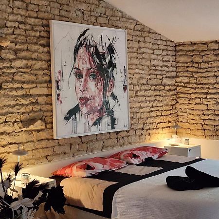 Maison Laurenza La Grande Suite 1760 Saint-Jean-de-Liversay Kültér fotó